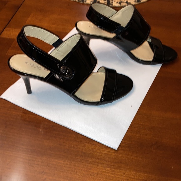 COACH. SIZE 6.  D’ORSAY SLINGBACK STRAPPY HEELS WITH CUTE BUCKLE ON SIDE. EUC - Picture 9 of 10
